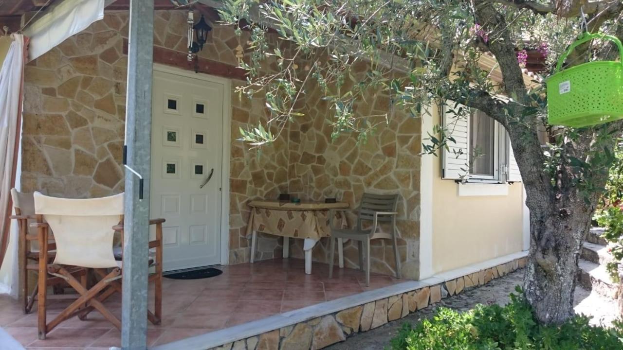 קרי Dakis Studios מראה חיצוני תמונה